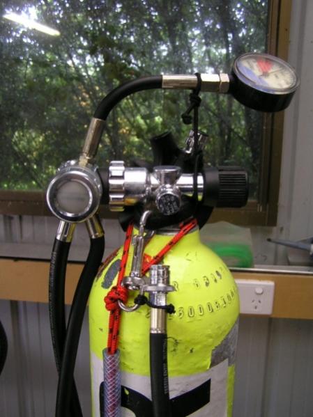 Side-mount style bailout setup modified to suit the valve type.